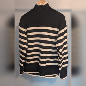 H&M Women's Turtleneck Sweater in Black and Cream Stripes Size Small